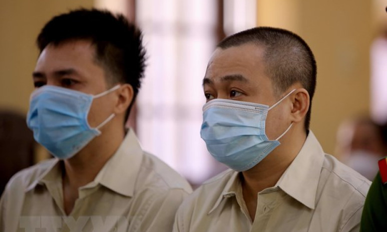 Diễn viên hài Hữu Tín lĩnh án hơn 7 năm tù do tổ chức sử dụng ma túy