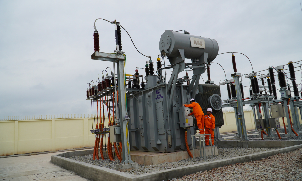 PC Quảng Ninh đấu nối, đóng điện thành công MBA T1-25MVA thuộc TBA 110kV Đầm Hà