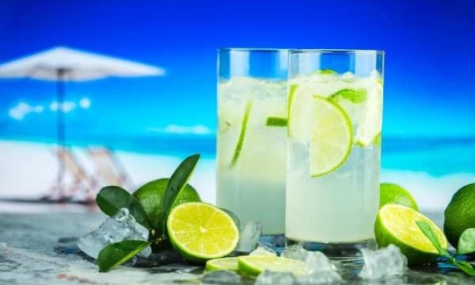 Sai lầm khi uống nước chanh khiến cơ thể bạn ‘phải trả giá đắt’