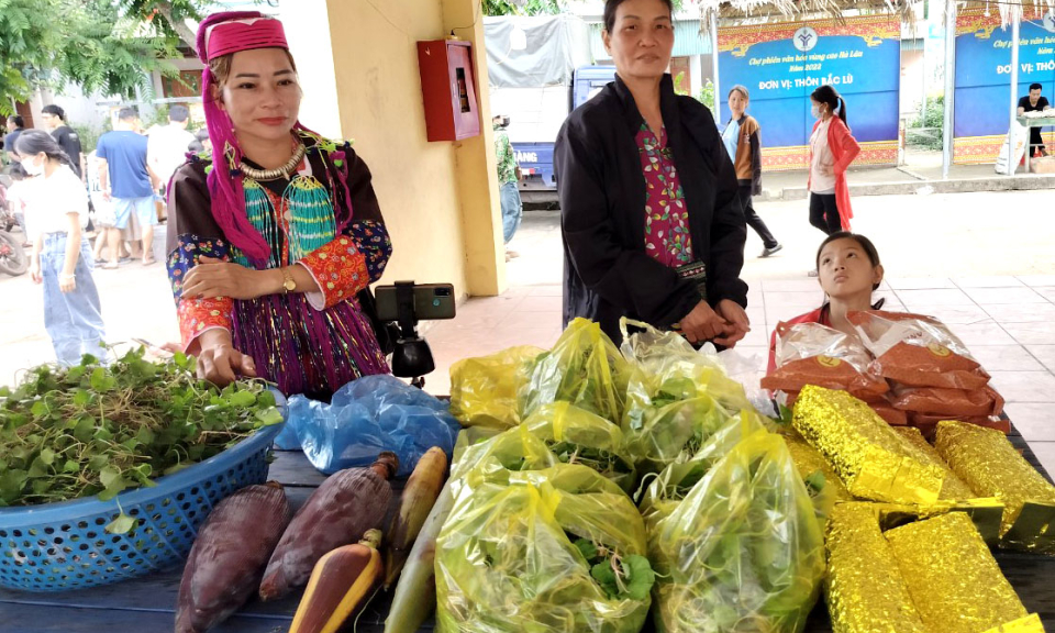 Chợ phiên Văn hóa vùng cao Hà Lâu tháng 4/2023