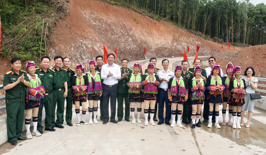 Hội CCB huyện Hải Hà đề xuất với UBND huyện và Hội CCB tỉnh huy động nguồn lực xây dựng công trình cầu dân sinh tại thôn 5, xã Quảng Phong (huyện Hải Hà) năm 2022.