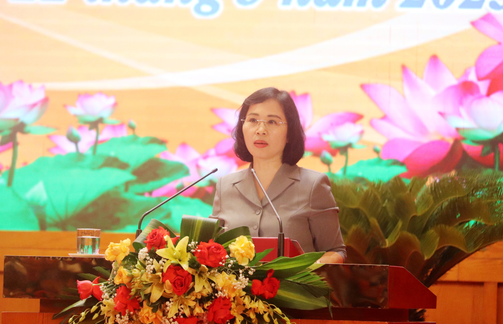 Đồng chí Trịnh Thị Minh Thanh, Phó Bí thư Thường trực Tỉnh ủy, phát biểu chỉ đạo tại hội nghị.