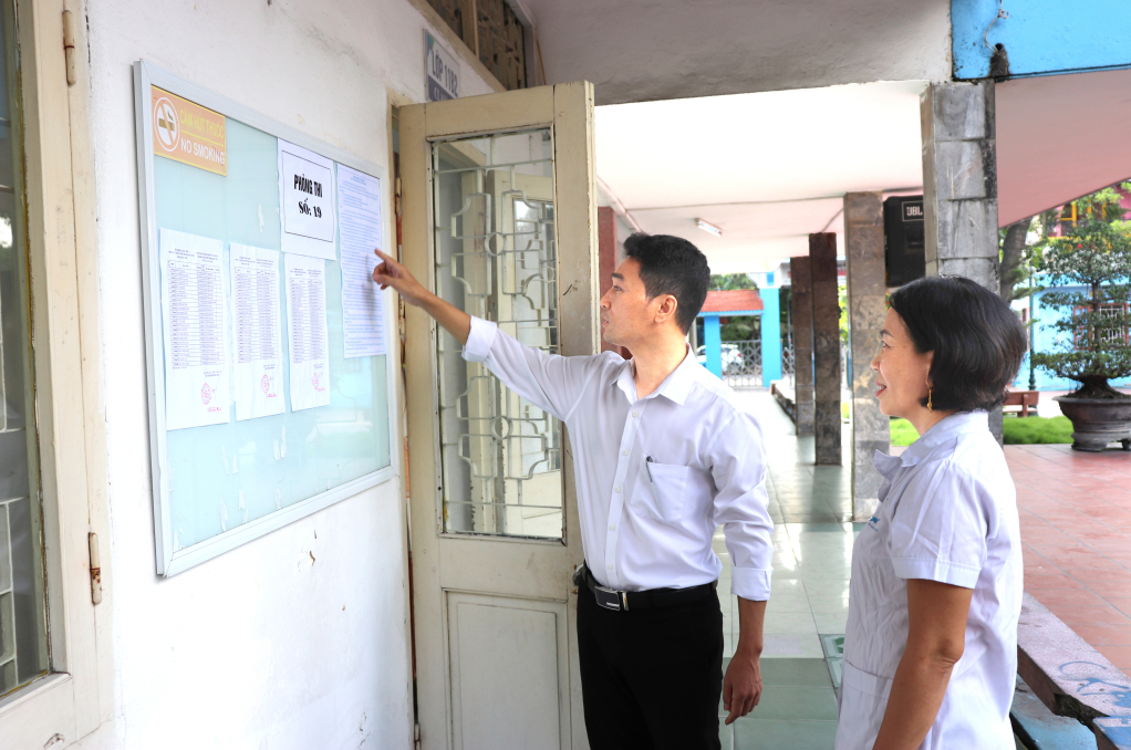 Hội đồng coi thi trường THPT Hoàng Quốc Việt (TX Đông Triều) đã hoàn thành công tác chuẩn bị cho kỳ thi lớp 10 THPT.