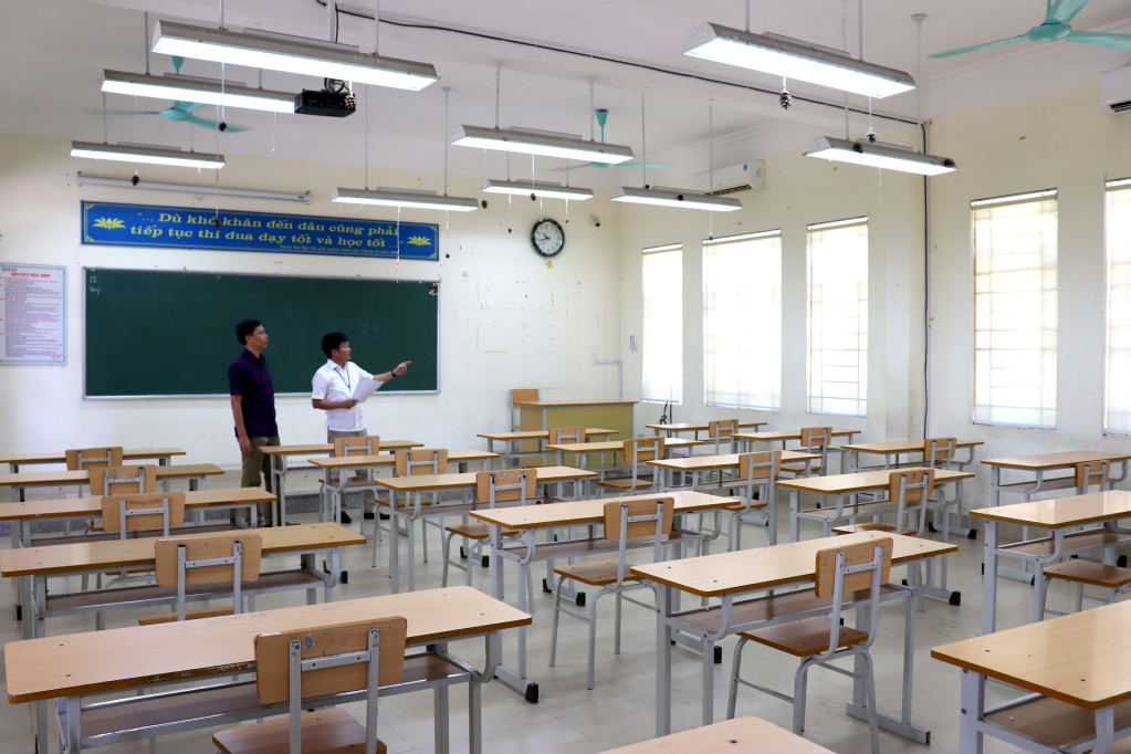 Trường THPT Uông Bí (TP Uông Bí) đảm bảo cơ sở vật chất cho thí sinh dự thi. 