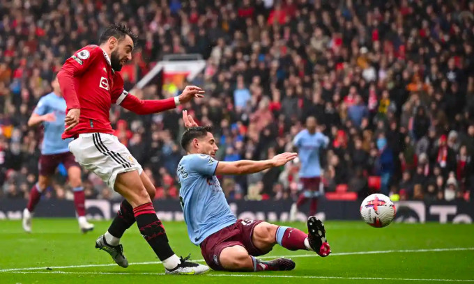 Man Utd giải mã thành công Aston Villa