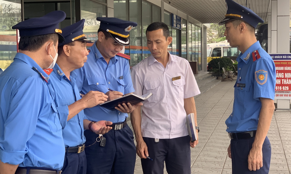 Đảm bảo ATGT, phòng chống dịch trên xe khách