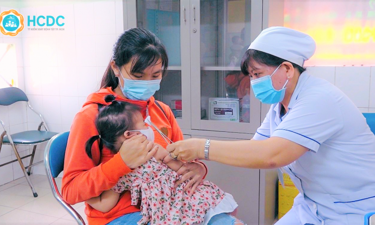Bộ Y tế hướng dẫn các đối tượng bắt buộc tiêm vaccine