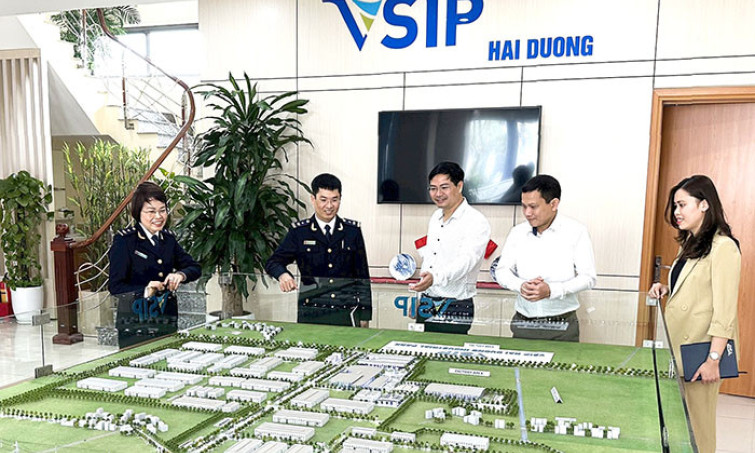 Tìm đường mới cho xuất khẩu
