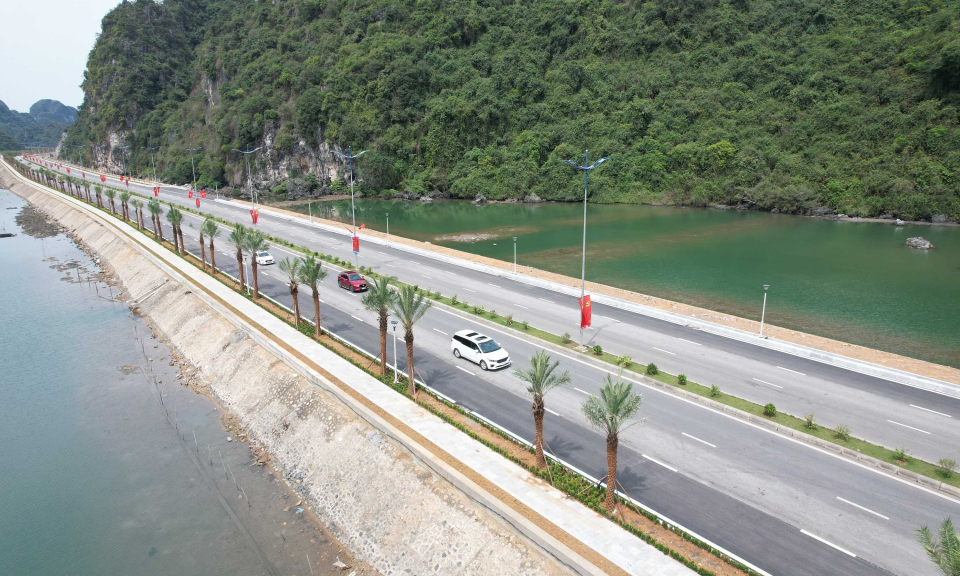下龙—锦普环海公路项目正式落成