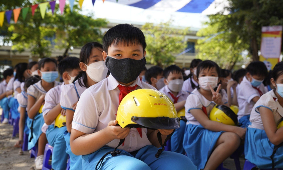 Thay đổi lớn từ chiếc mũ bảo hiểm nhỏ