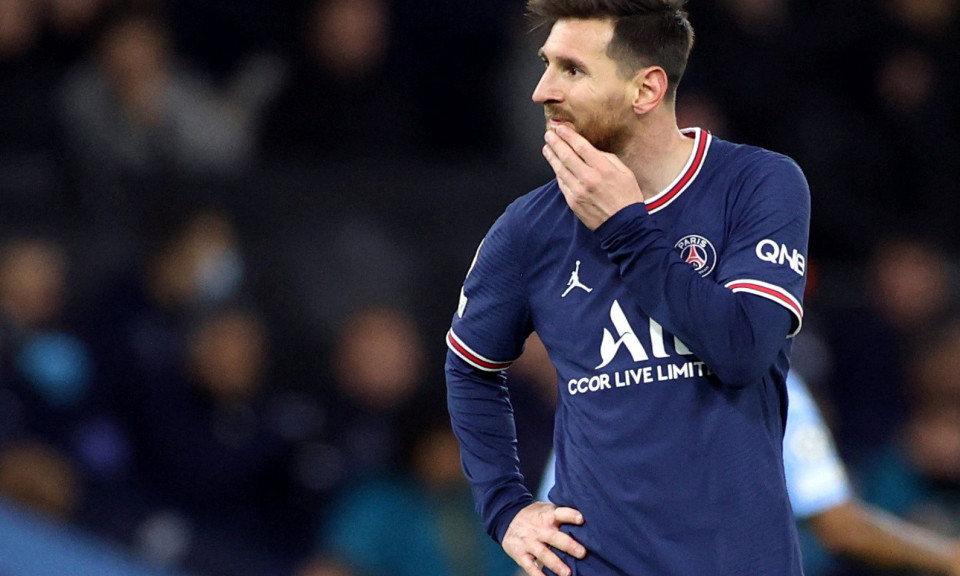MU tăng tốc ký Frimpong, Chelsea muốn ‘nổ’ hợp đồng với Messi
