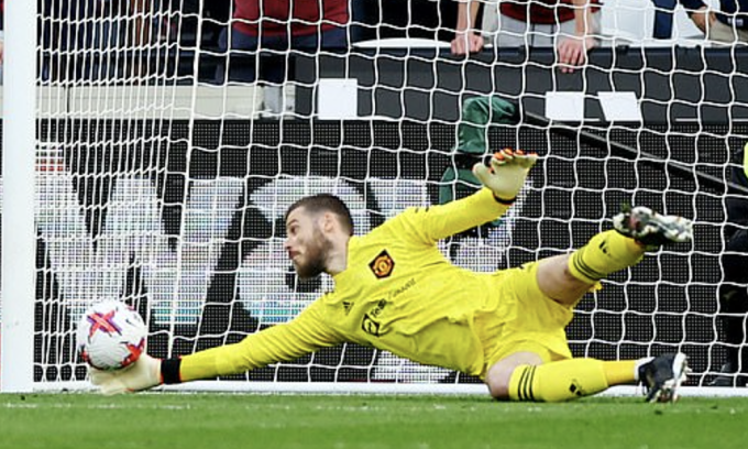 Man Utd thua trận thứ hai liên tiếp