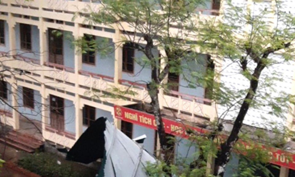 Lốc xoáy ở Nghệ An, 76 ngôi nhà hư hỏng 