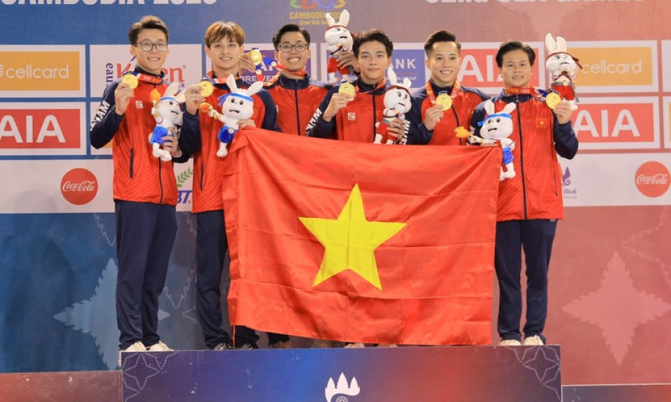 Đội tuyển thể dục dụng cụ giành Huy chương Vàng đầu tiên tại SEA Games 32