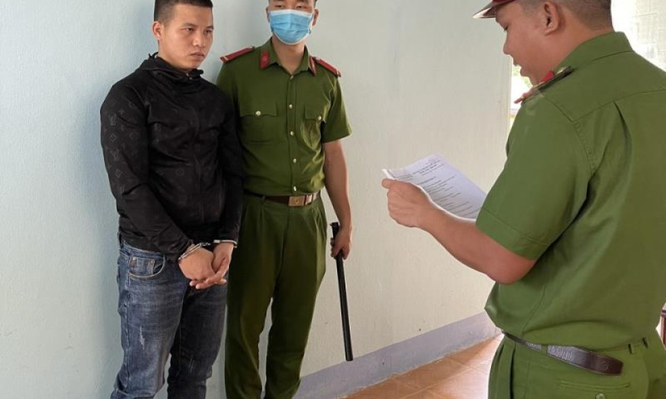 "Xộ khám" vì đòi nợ giúp bạn