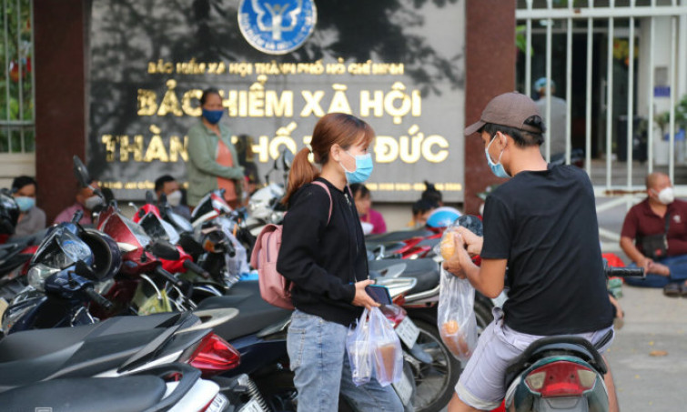Gần 370.000 người rút bảo hiểm xã hội trong 4 tháng