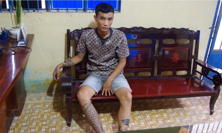 Đôi nam nữ bị cướp khi ngồi tâm sự trên bờ đê