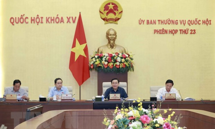Ủy ban Thường vụ Quốc hội cho ý kiến về việc lấy phiếu tín nhiệm
