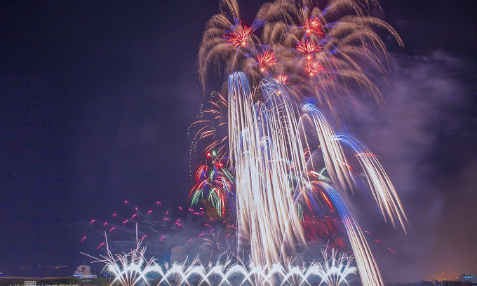 Tickets for Da Nang international fireworks festival cost from $34