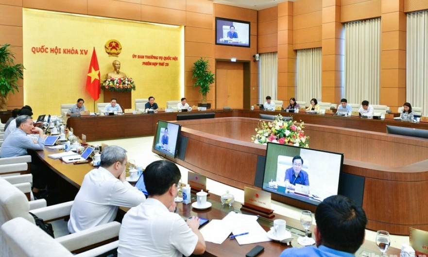 NA Standing Committee: land pricing must be transparent