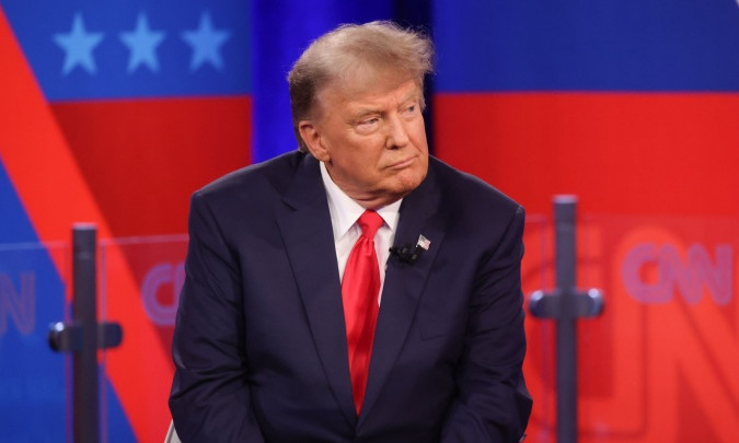 Ông Trump bất ngờ khen CNN