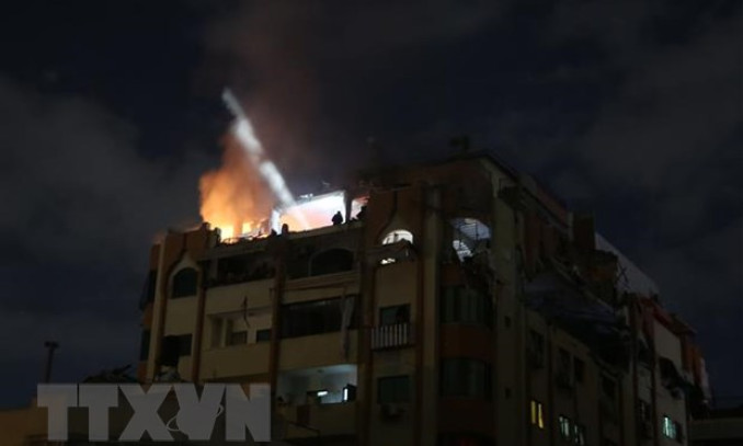 Isarel tấn công vị trí quân sự của Hamas tại Dải Gaza
