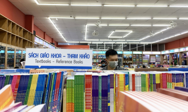 Phó thủ tướng yêu cầu sớm công khai giá sách giáo khoa