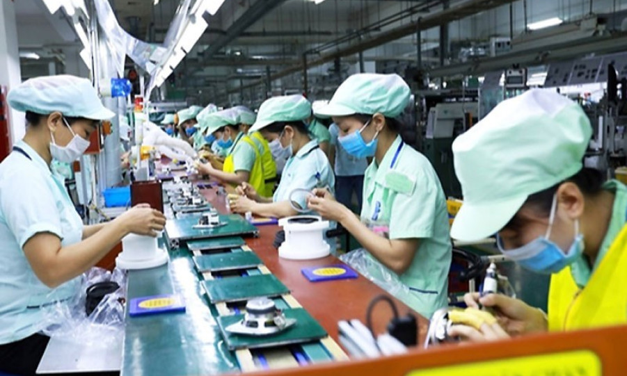 Base salary to rise to 1.8 million VND per month on July 1, 2023
