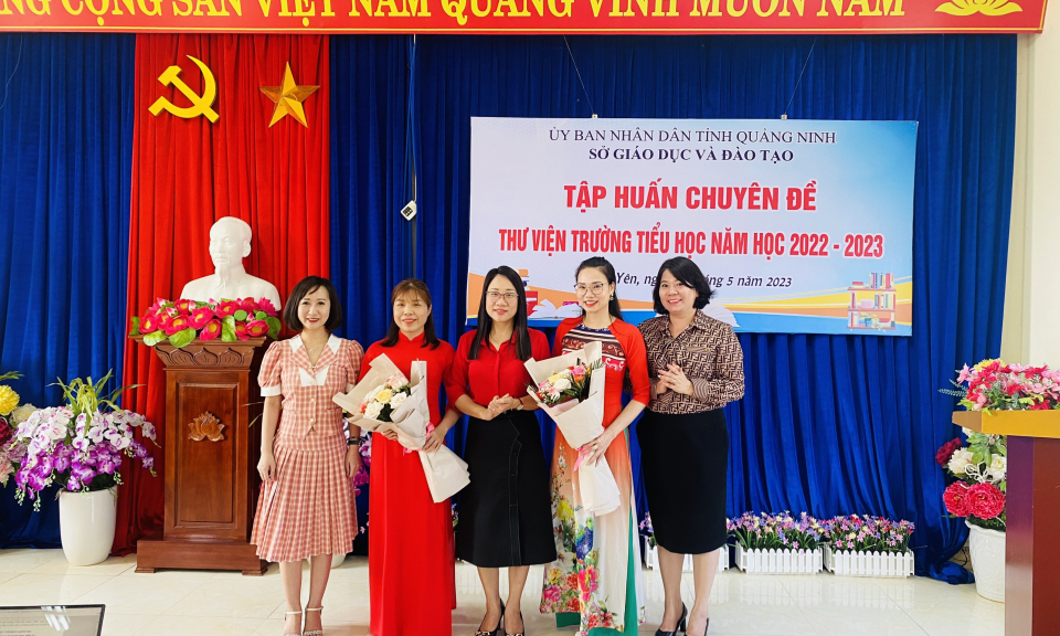 Tập huấn chuyên đề thư viện trường tiểu học năm học 2022-2023