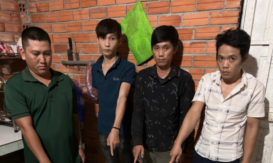 Bốn con nghiện chơi ma túy chống trả Công an khi bị vây bắt