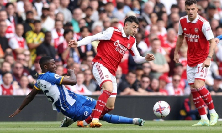 Cú sốc ập đến Arsenal