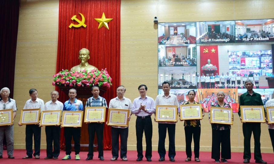 TP Hạ Long: Sơ kết các phong trào thi đua đặc biệt chào mừng 60 năm Ngày thành lập tỉnh Quảng Ninh (Đợt I)