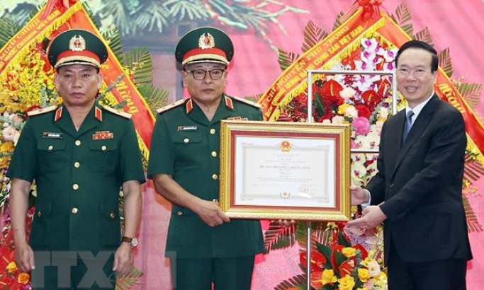 Chủ tịch nước trao Huân chương Chiến công hạng Nhất tặng Tổng cục II