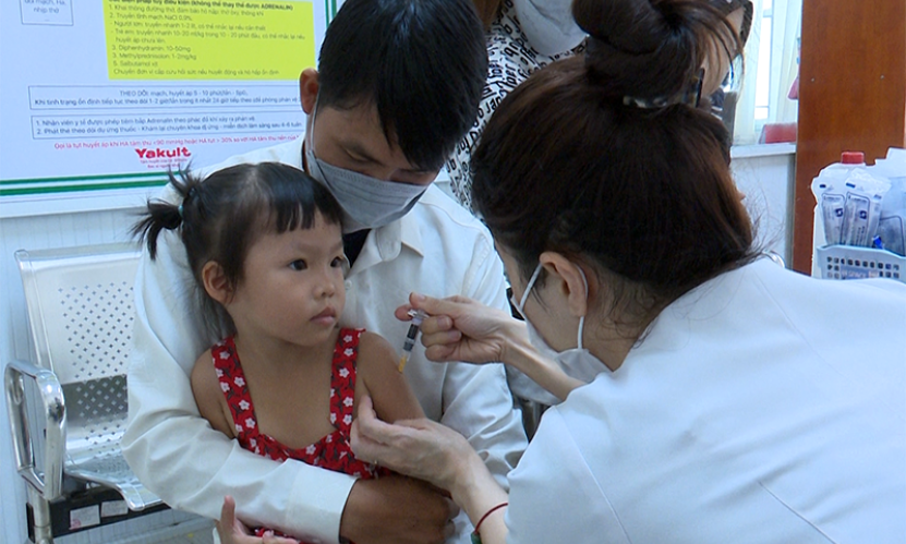 Mua sắm, cung ứng kịp thời các vaccine tiêm chủng mở rộng