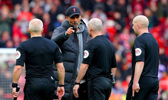FA trừng phạt Jurgen Klopp