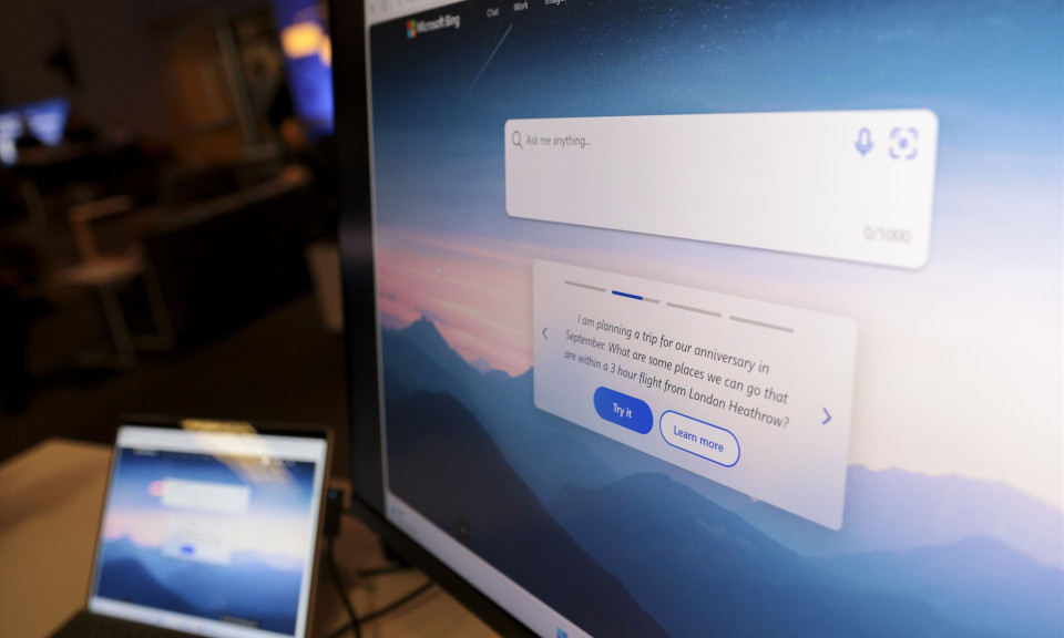 Apple lo ngại bị lộ bí mật khi nhân viên sử dụng ChatGPT