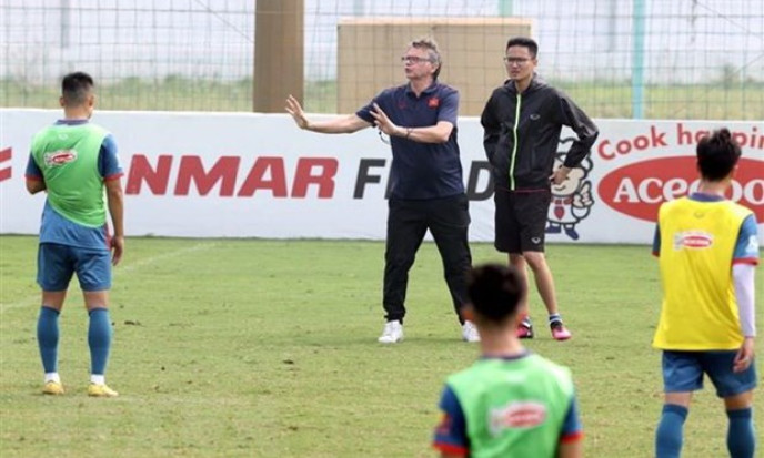Ông Troussier sẽ ra mắt Đội tuyển Việt Nam vào đầu tháng Sáu