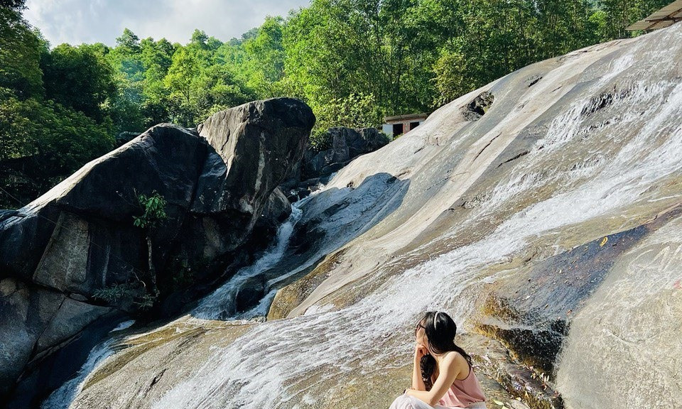 Suối Mơ - điểm nghỉ dưỡng trốn nắng hè ở cố đô Huế