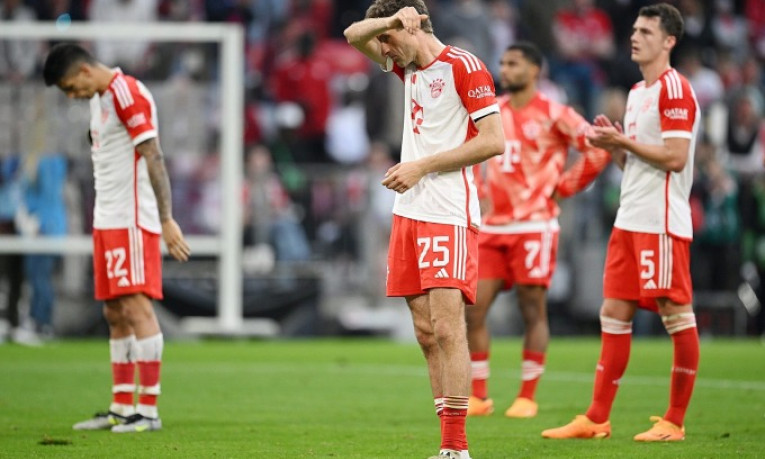 Bayern nguy cơ lỡ chức vô địch Bundesliga