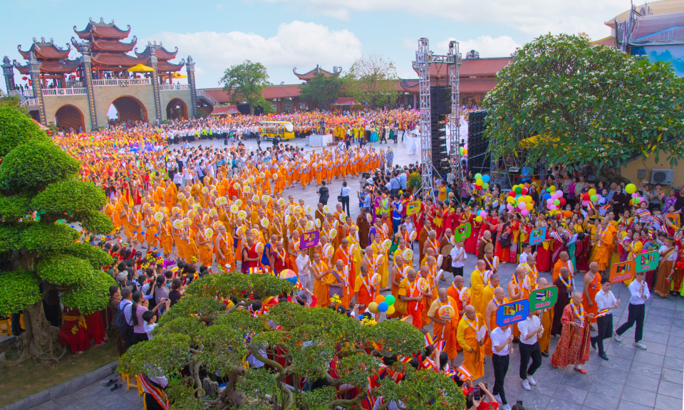 Đại lễ Phật đản tại chùa Ba Vàng