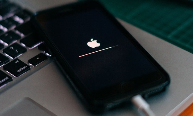 iOS 16.5 khiến iPhone gặp lỗi, biến phụ kiện Apple trở thành đồ bỏ