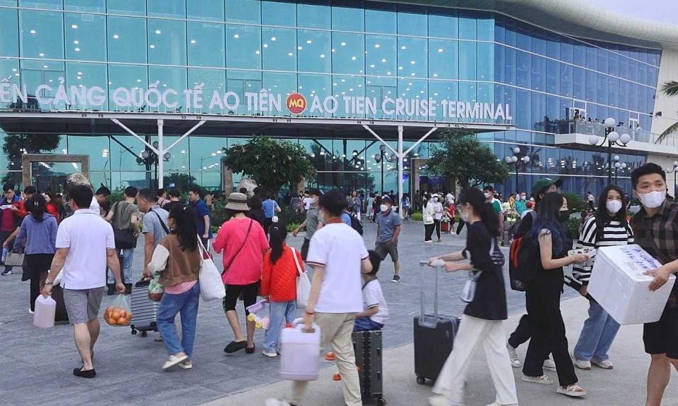 Vân Đồn: Hướng đến trung tâm du lịch biển đảo chất lượng cao