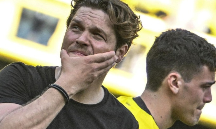 HLV Dortmund đau đớn vì mất chức vô địch Bundesliga
