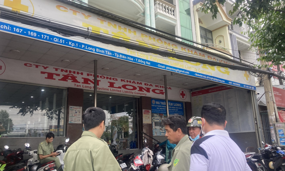 Công an khám xét nhiều phòng khám đa khoa tư nhân ở TP Biên Hoà