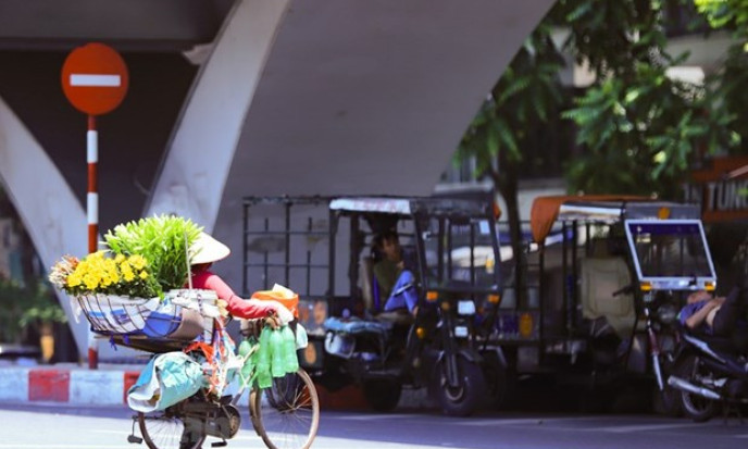 Bắc Bộ và khu vực miền Trung nắng nóng, có nơi trên 38 độ C