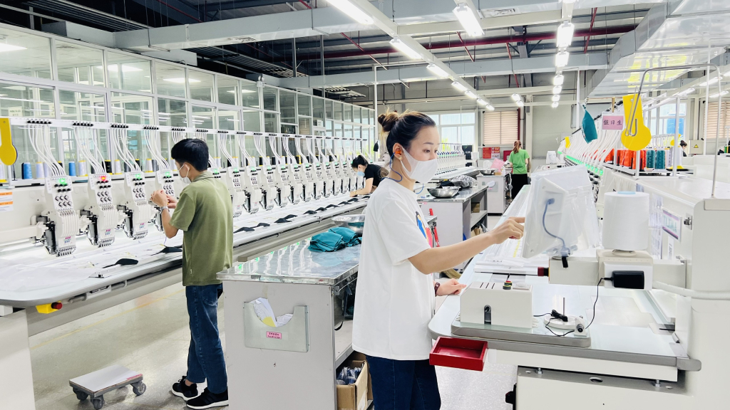 Môi trường làm việc tại Công ty TNHH Weili Việt Nam luôn sạch sẽ, mát mẻ.