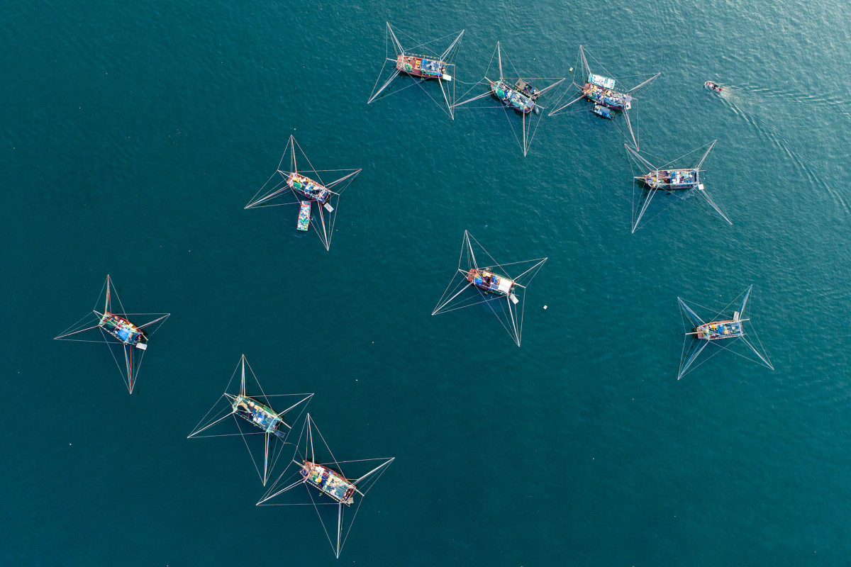 A bird’s eye-view of Ha Long Bay from $85 seaplane tour