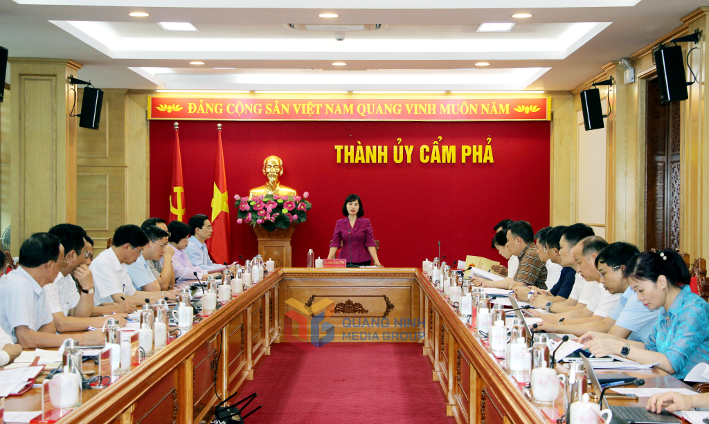 Đồng chí Trịnh Thị Minh Thanh, Phó Bí thư Thường trực Tỉnh ủy, phát biểu kết luận.