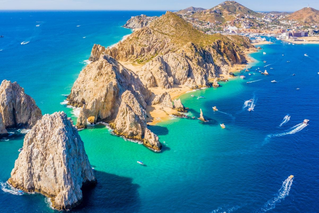 Los Cabos đầy nắng gió mùa hè. Ảnh: Travel Off Path