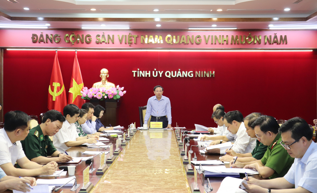 Đồng chí Nguyễn Xuân Ký, Ủy viên Trung ương Đảng, Bí thư Tỉnh ủy, Chủ tịch HĐND tỉnh kết luận hội nghị.